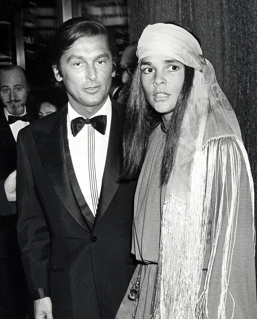 #21 Ali MacGraw with Bob Evan during the making of ‘Paint Your Wagon’, 1969.