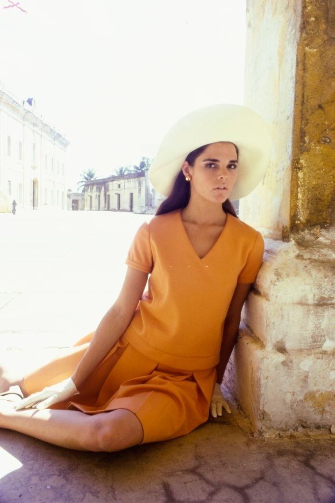 #14 Young Ali MacGraw, 1969.