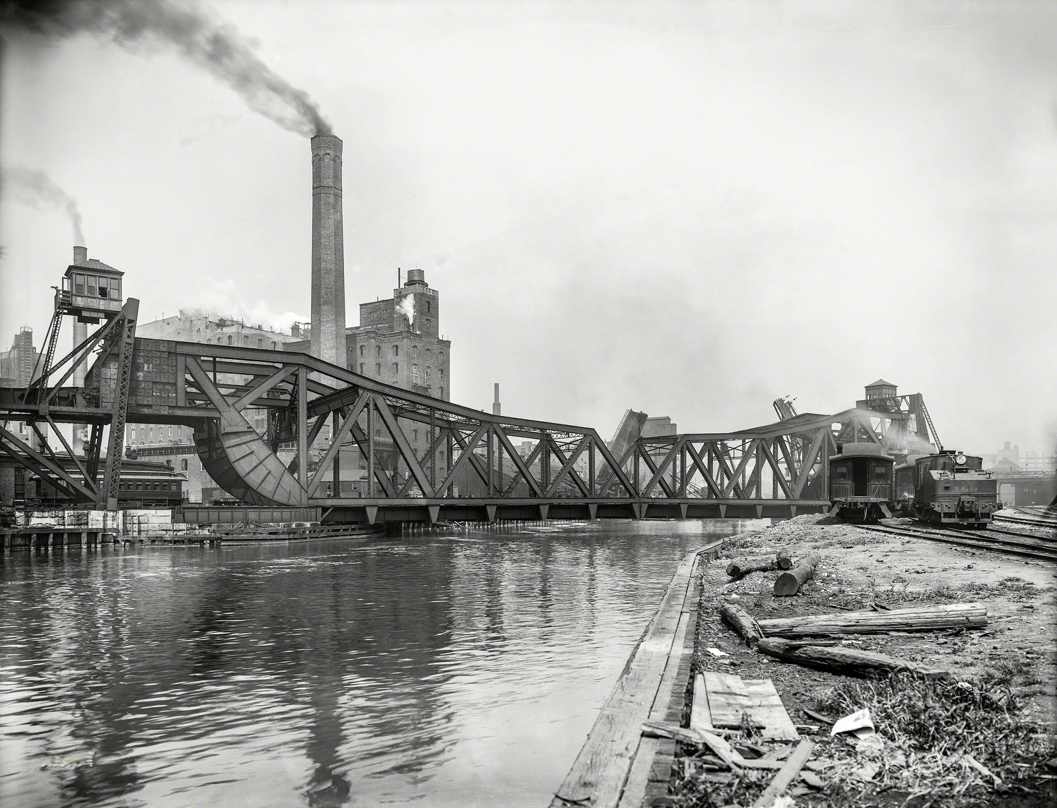 #1 Twelfth Street bascule bridge over the Chicago River, 1905
