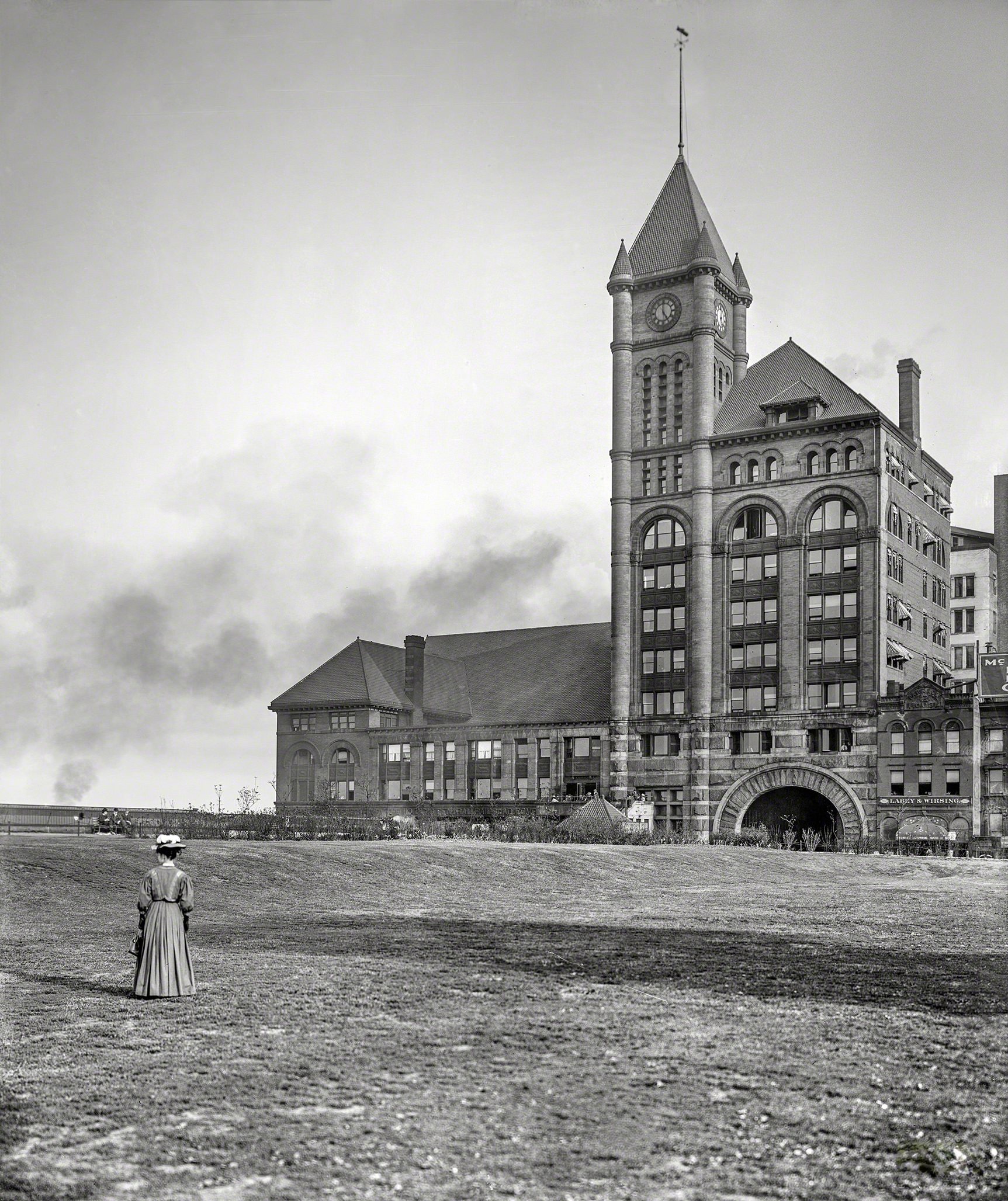 #16 Illinois Central Railway station, Chicago circa 1907