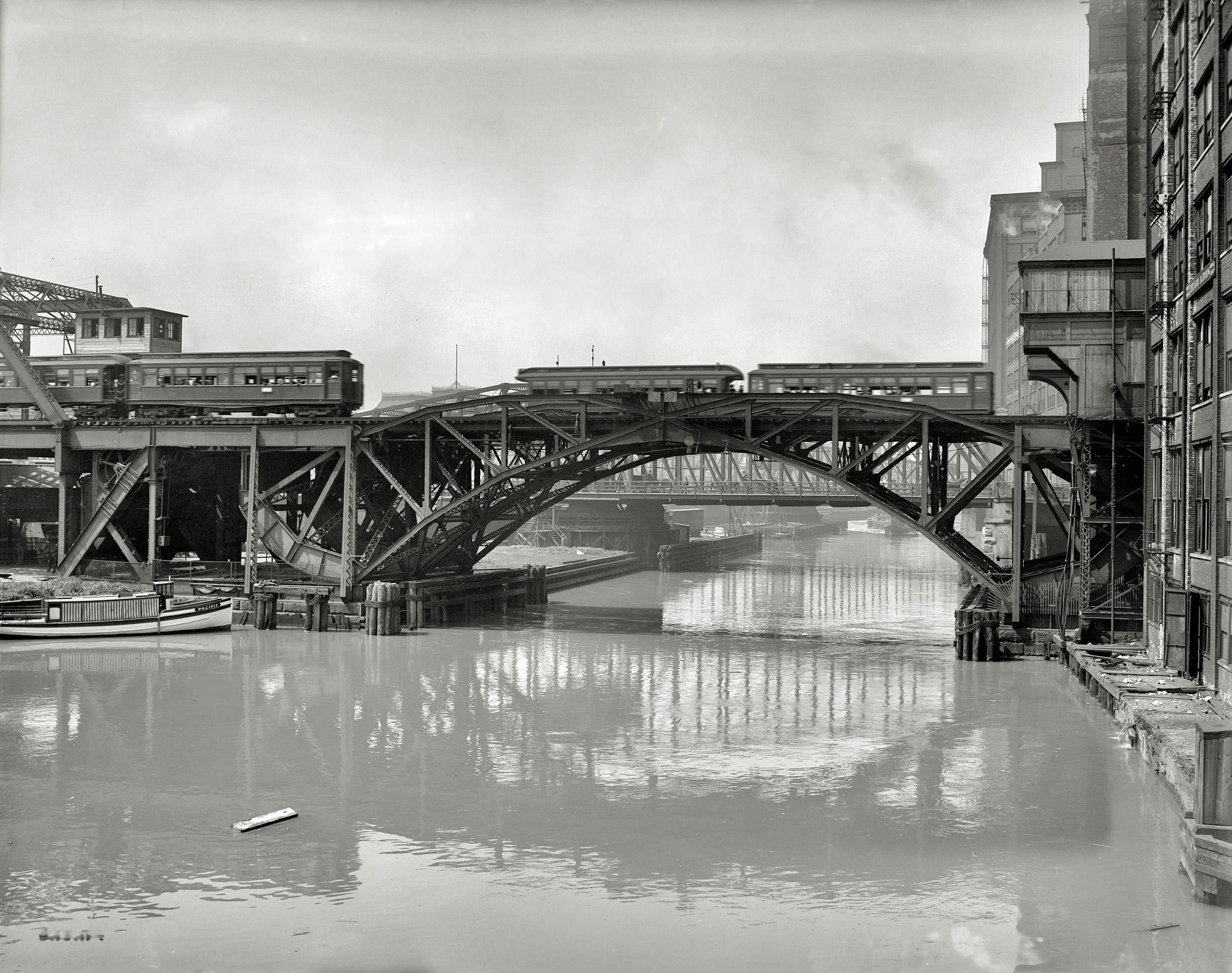 #59 Jack-Knife Bridge, Chicago River, Chicago, 1907