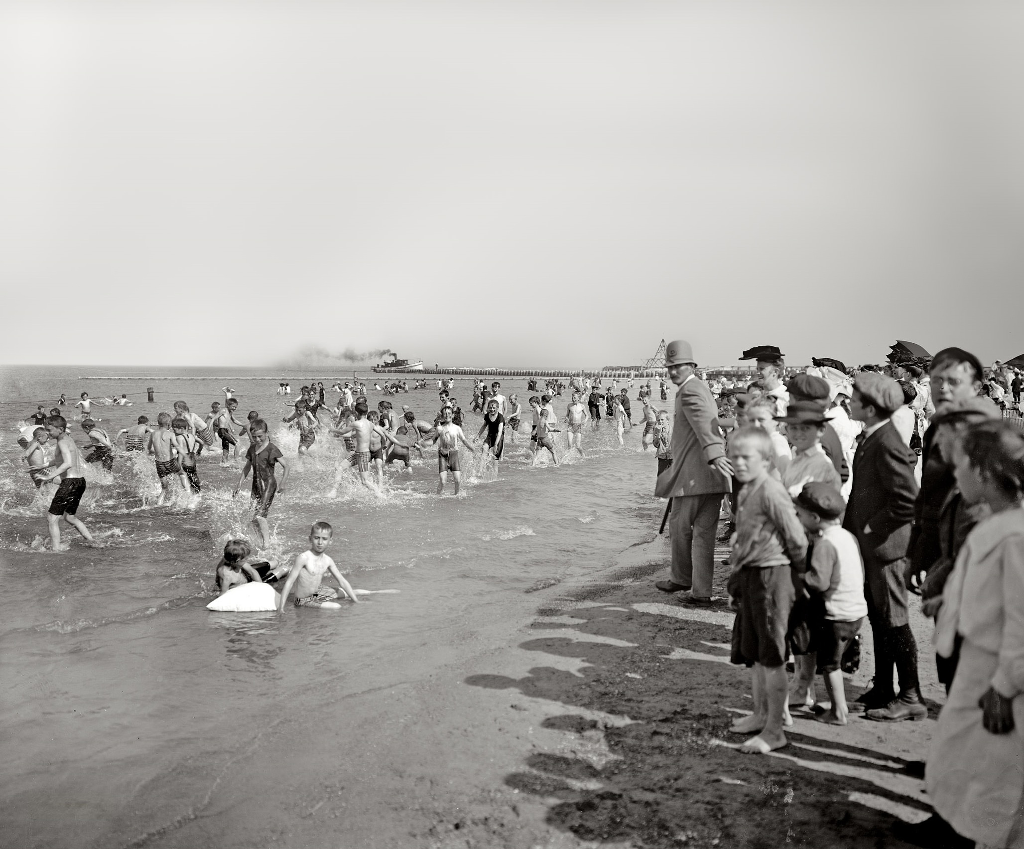 #11 Children’s bathing beach, Lincoln Park, Chicago, 1905