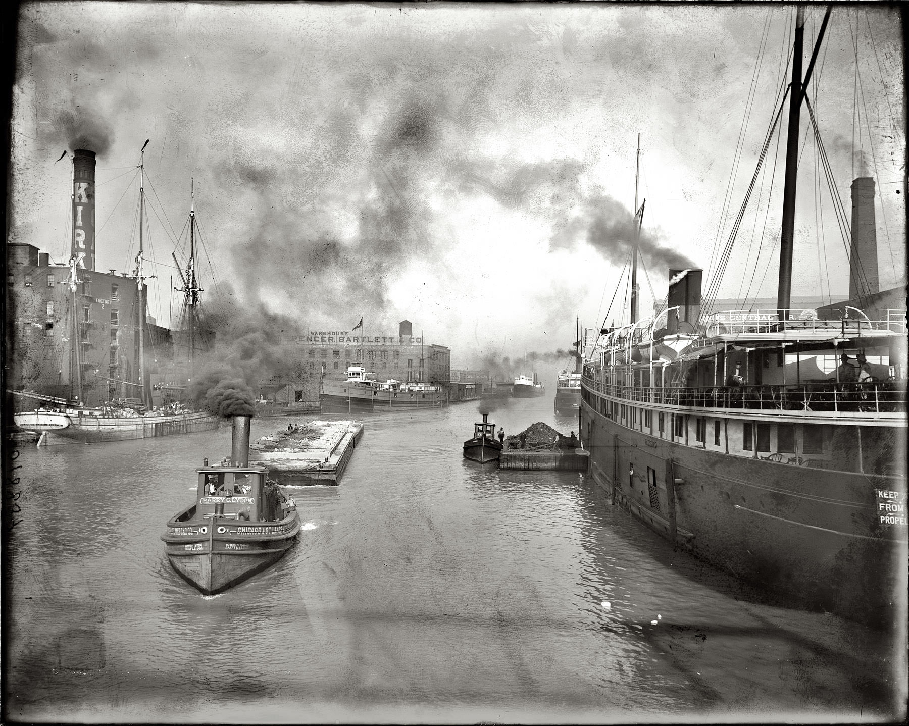 #65 Chicago River east from Rush Street Bridge, Chicago, 1905
