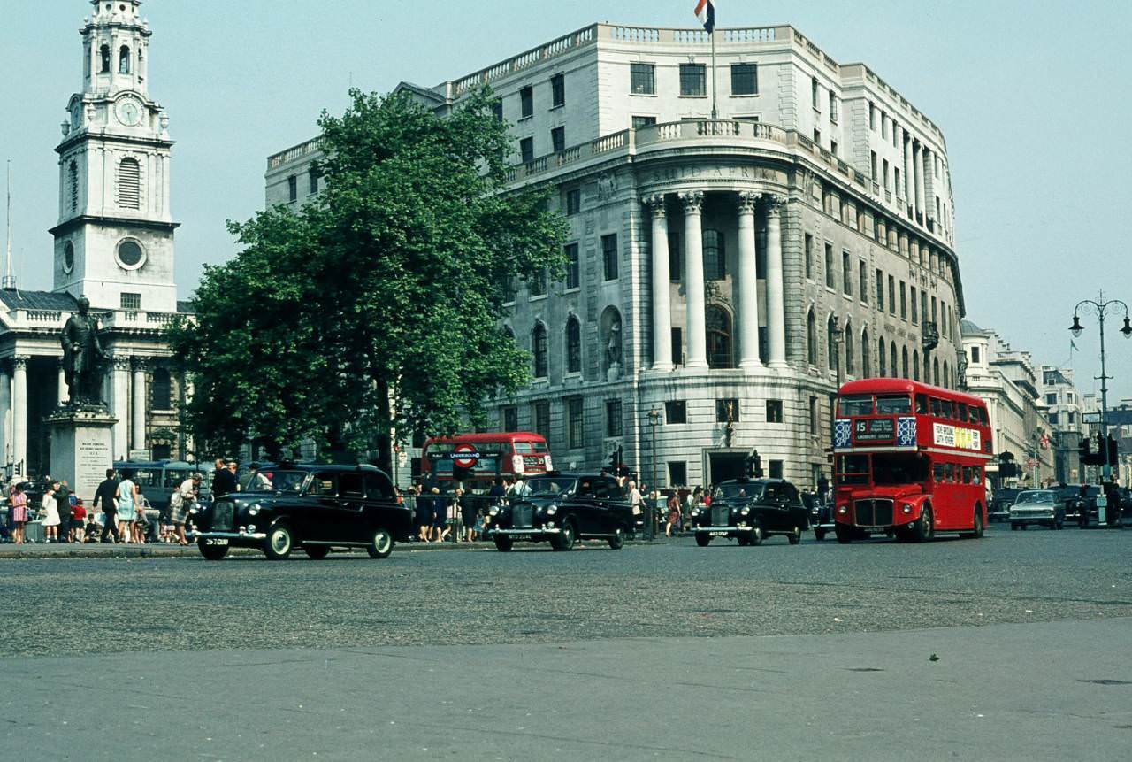 #12 Trafalgar Square 1968