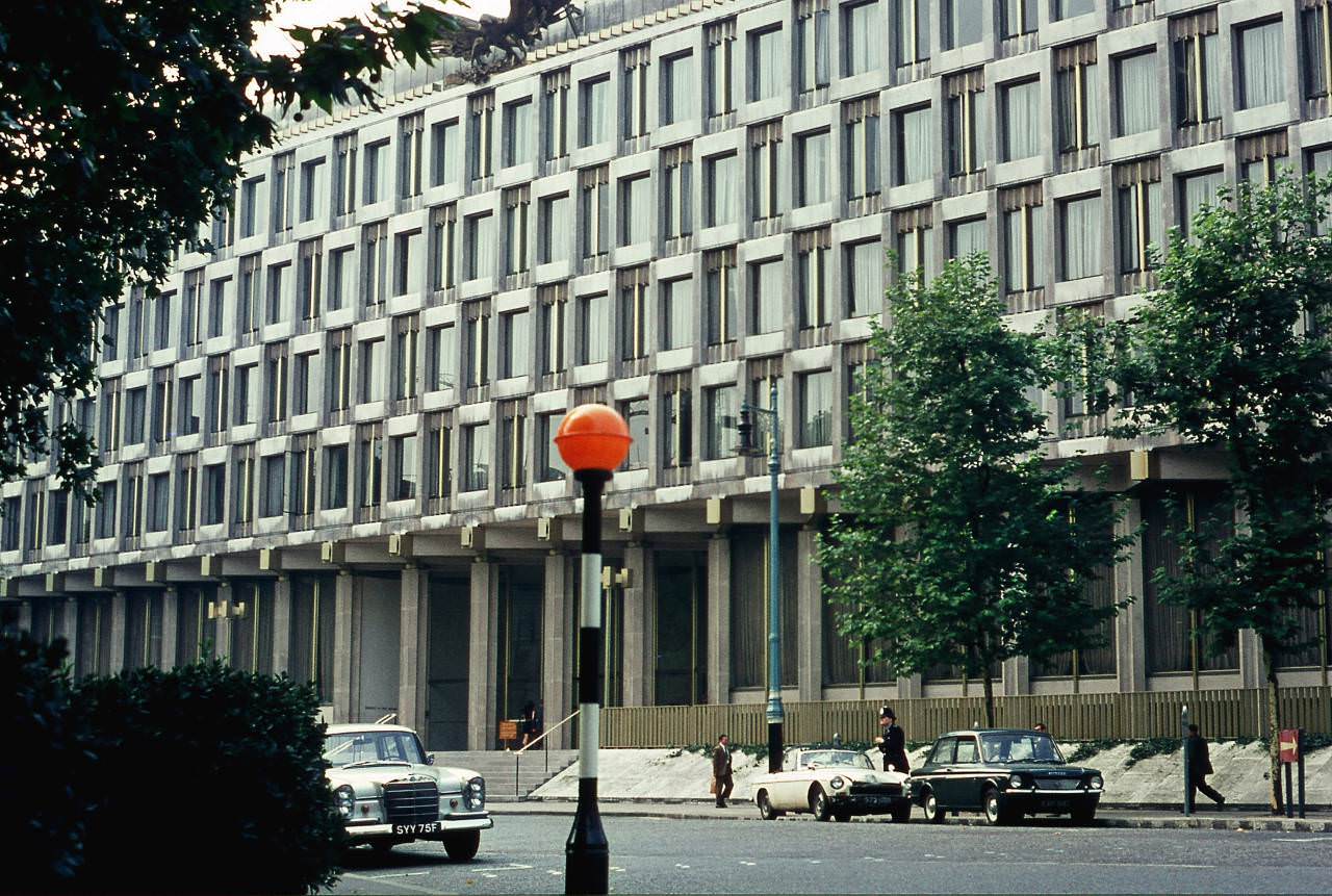 #17 US Embassy London 1968