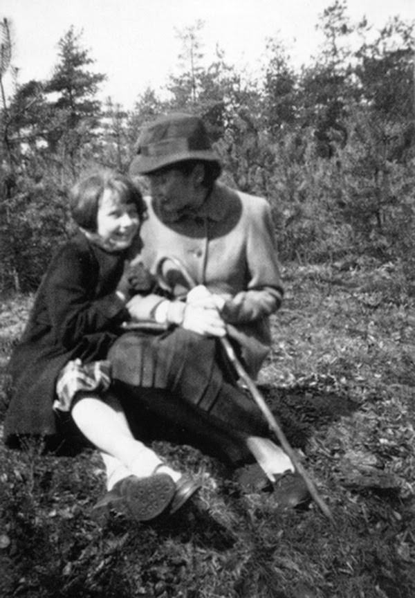 #8 Audrey Hepburn and her Mother in Arnhem during the war, 1942.