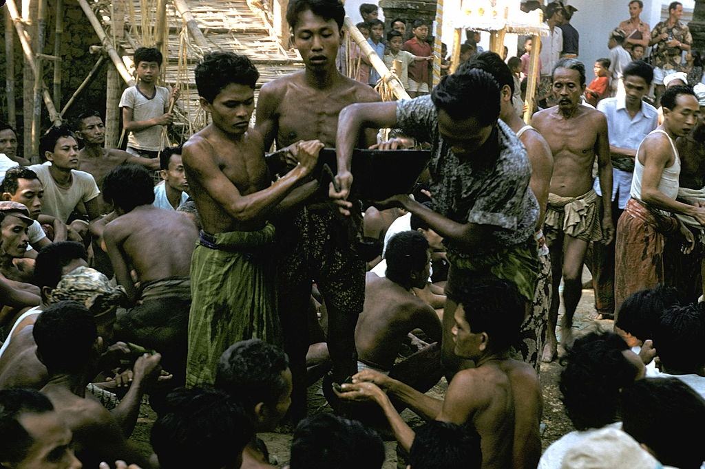 #14 Preparations of a cremation, Bali, 1957.