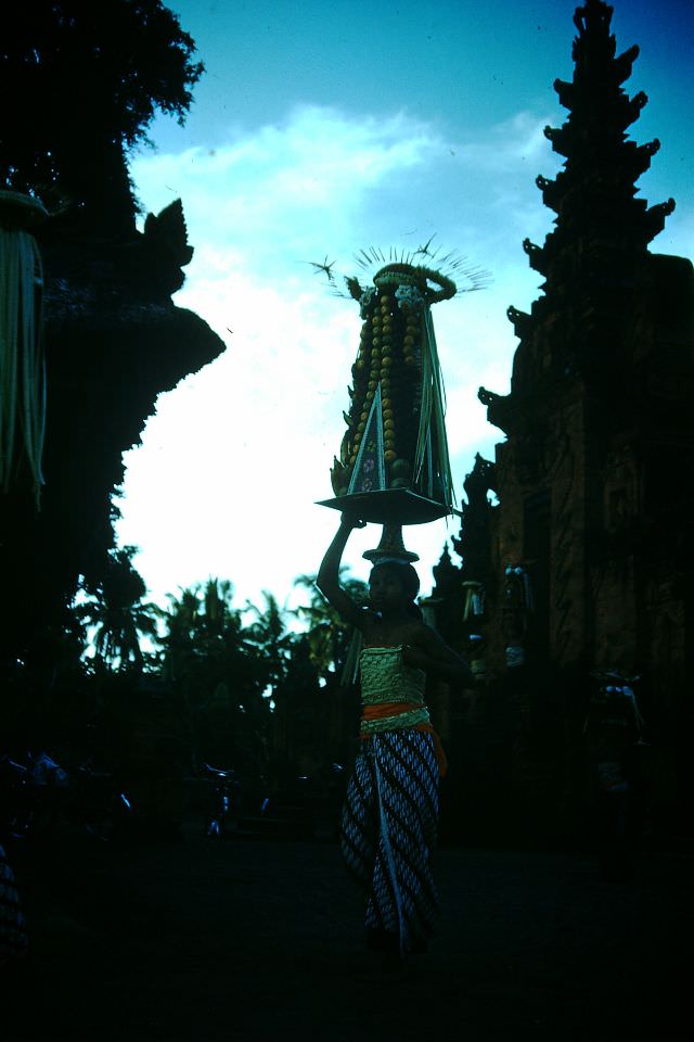 #50 Coming from temple – New Year in Bali, 1952