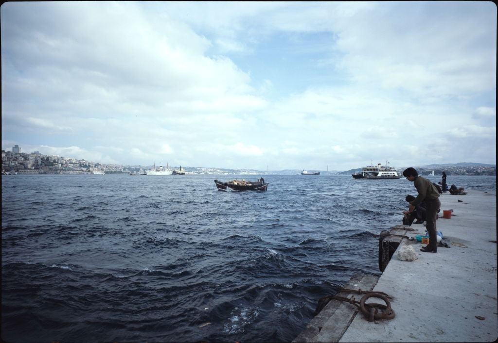 #20 Anglers at the Bosporus, Istanbul 1976.