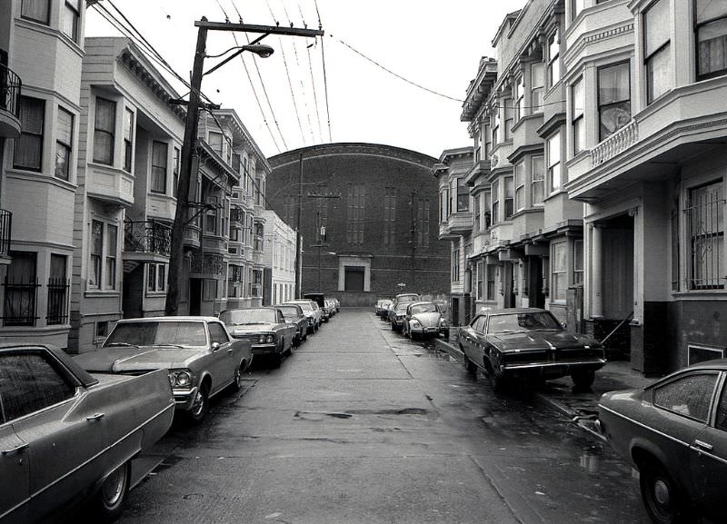 #48 Woodward between 14th Street and Duboce, Mission district, San Francisco, 1976