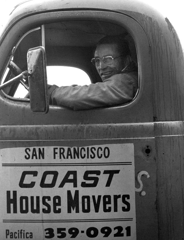 #84 Ellis Street, between Scott and Divisidero, Western Addition, San Francisco, 1977