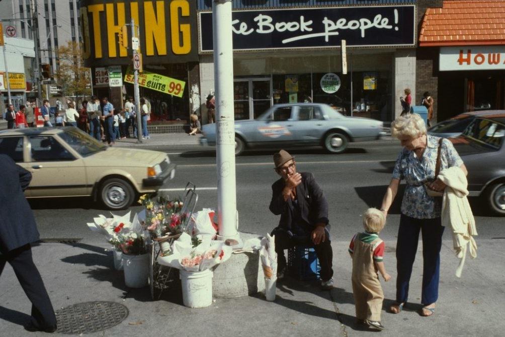 #12 Flower vendor, Yonge Street