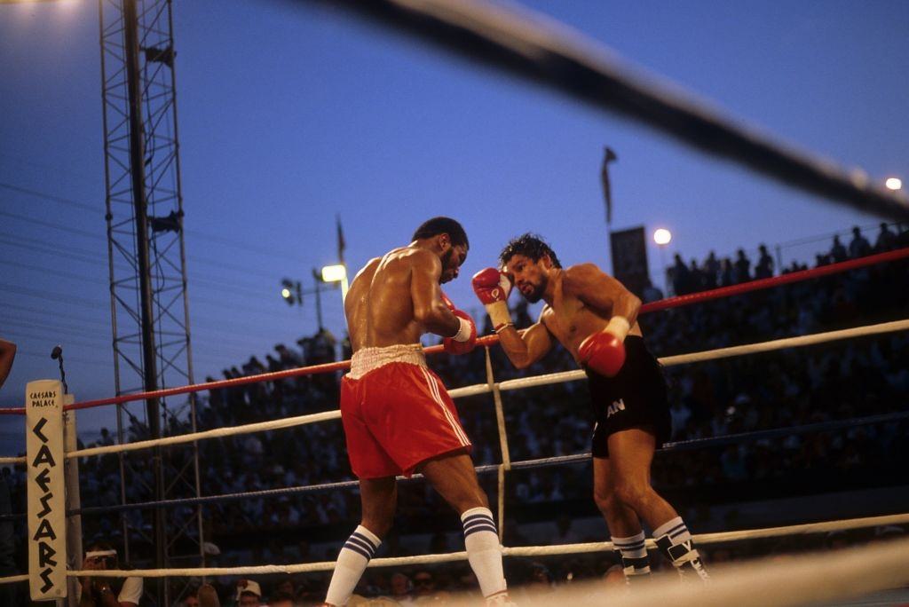 #46 Roberto Duran and Robbie Sims boxing on June 23, 1986 in Caesars Palace, Las Vegas.
