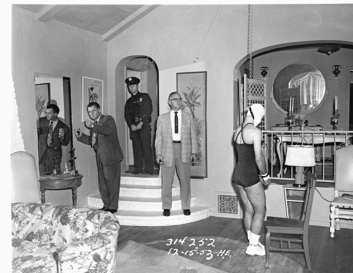 Vintage Crime Scene Photos from the Los Angeles Police Department Archives Weird