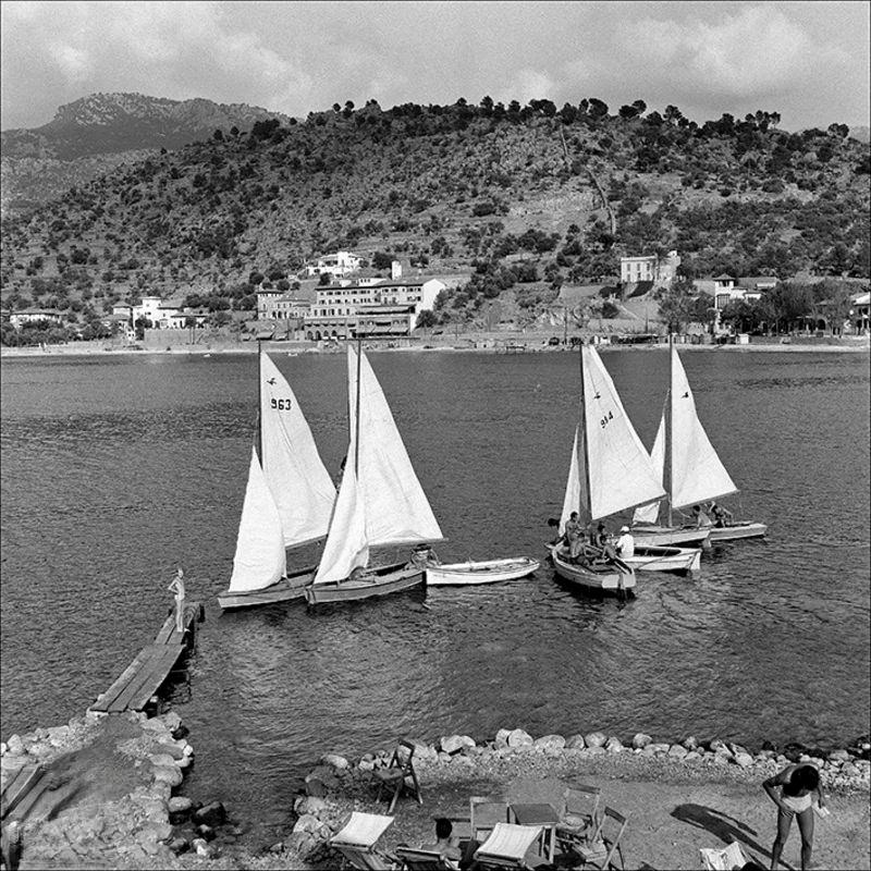 #3 Ships in the Port of Sóller and people in the dock, 1956