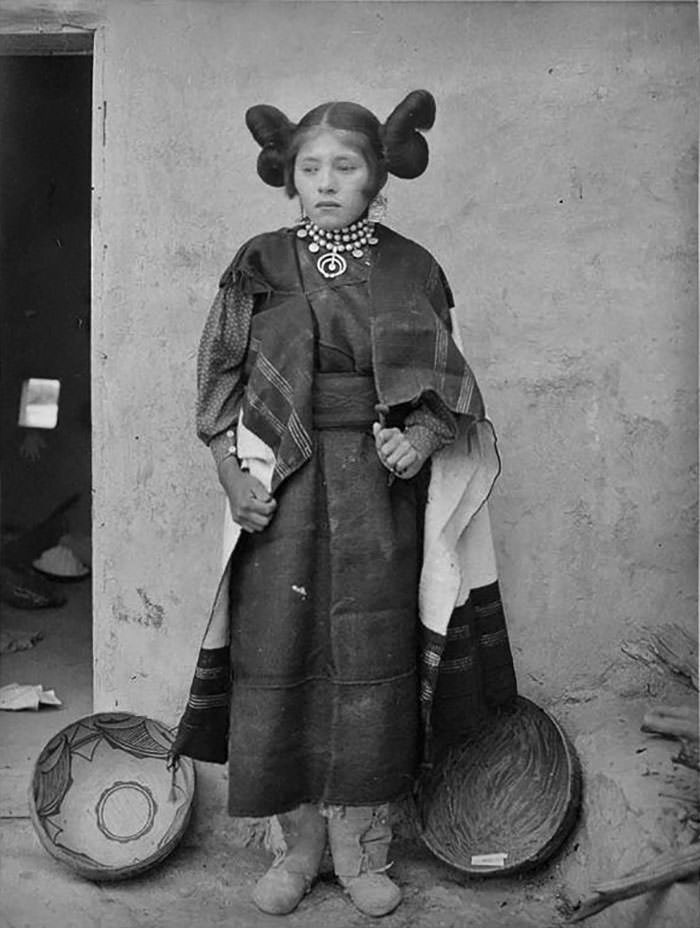 #25 Hopi Girl, 1895