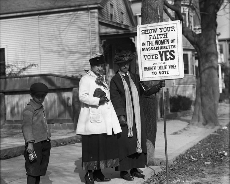 #3 Portrait of Rebecca Margolis and Alice Pierce, suffragettes, 1915