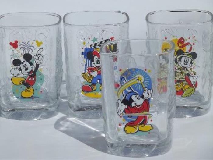 #4 Mcdonalds 2000 Glasses