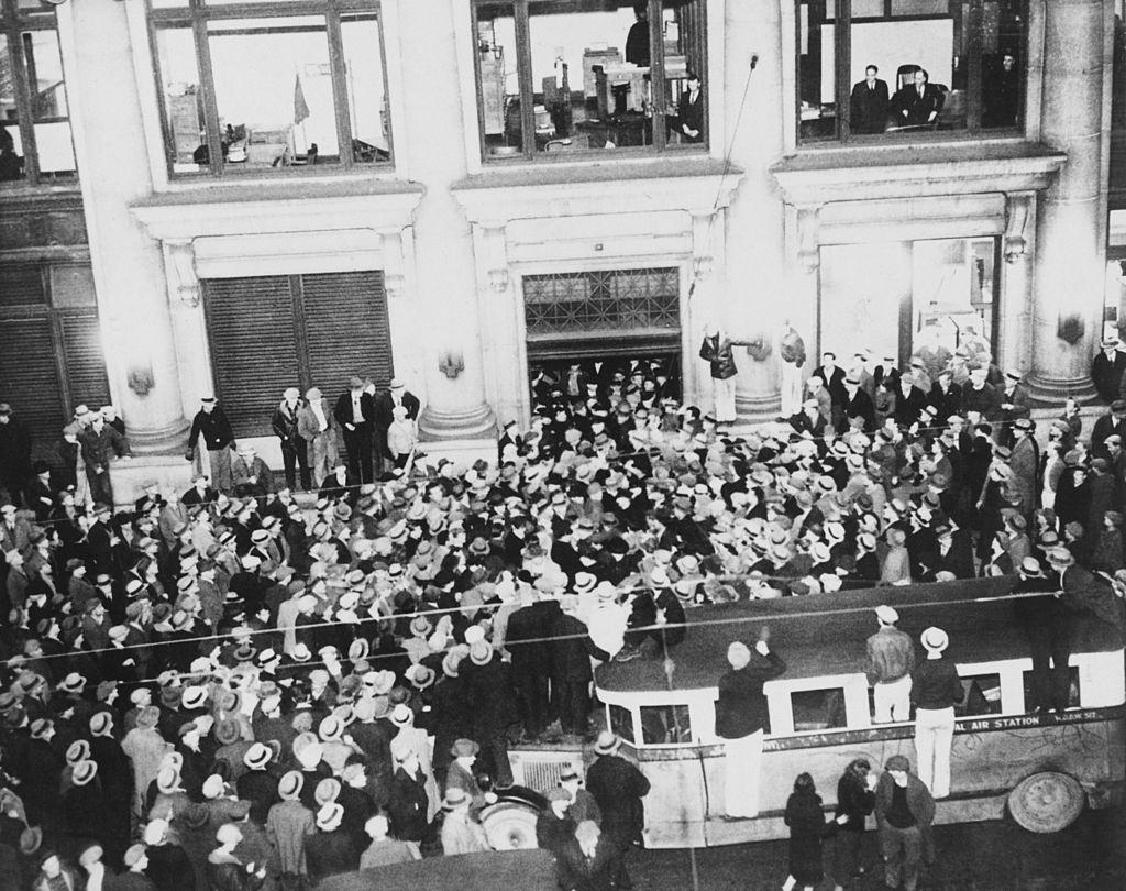 #26 Unemployed Crowd protesting in Front Of the King County Courthouse at Seattle, 1933.