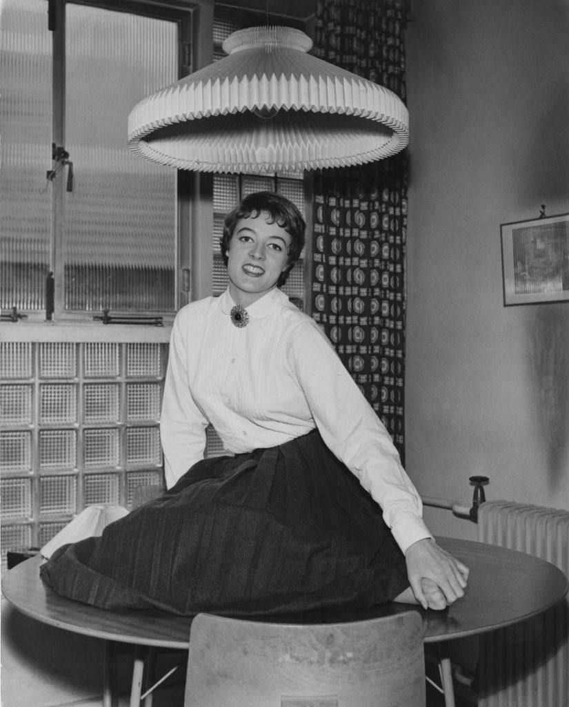 #4 Maggie Smith at her home in Belsize Park, London, September 1957.