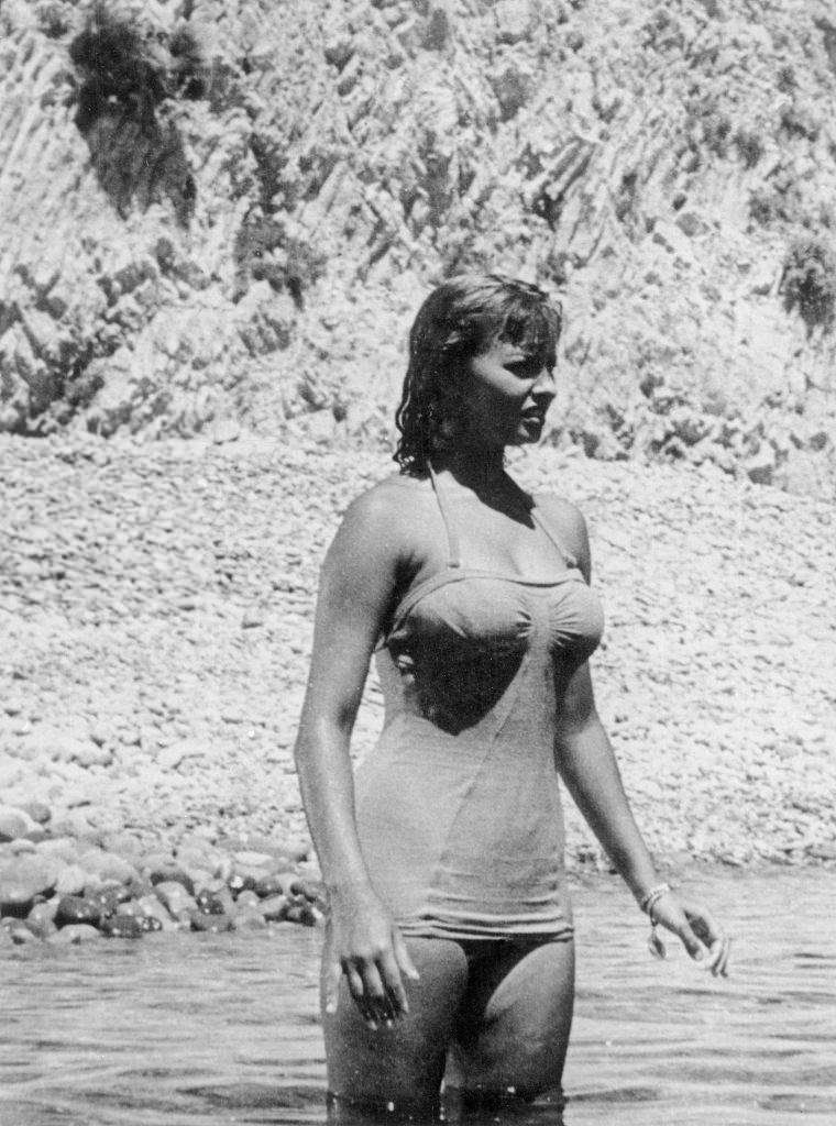 #18 Sophia Loren in water, 1949.