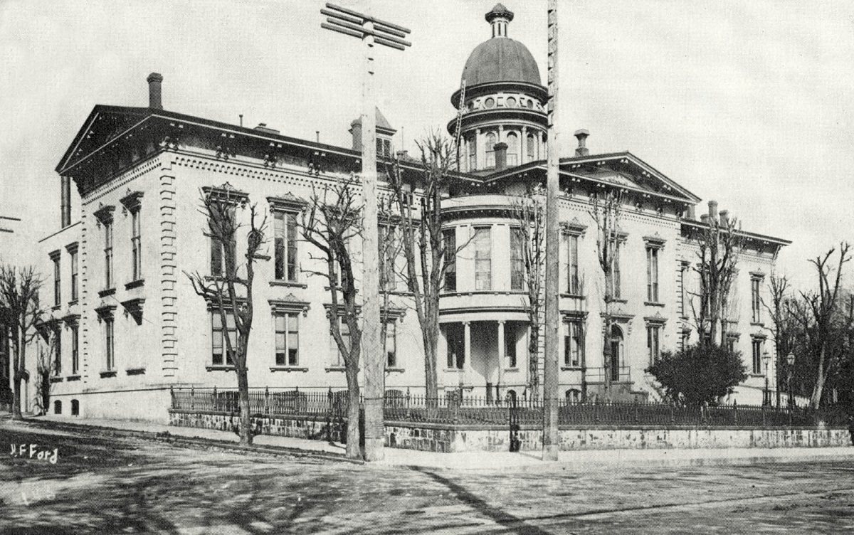 #23 Multnomah County Courthouse, 1900