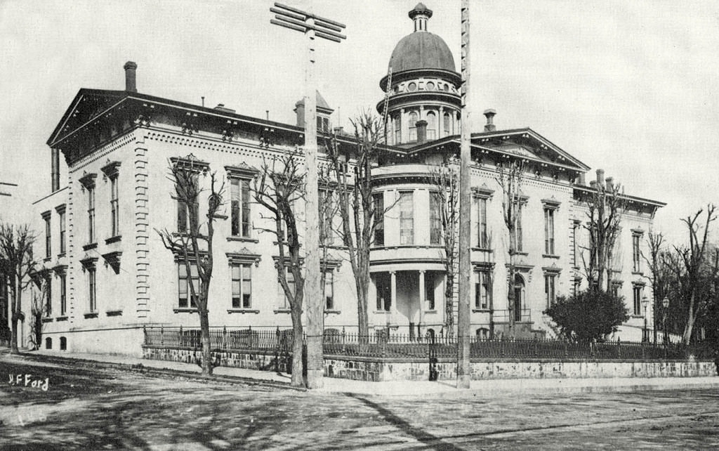 #7 Multnomah County Courthouse, circa 1900