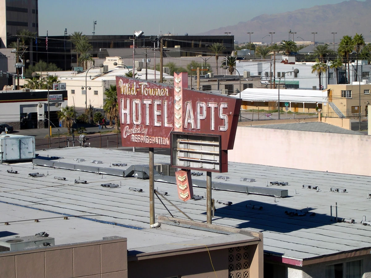 #67 Mid-Towner Hotel, 211 N. 7th St., Las Vegas, 1990