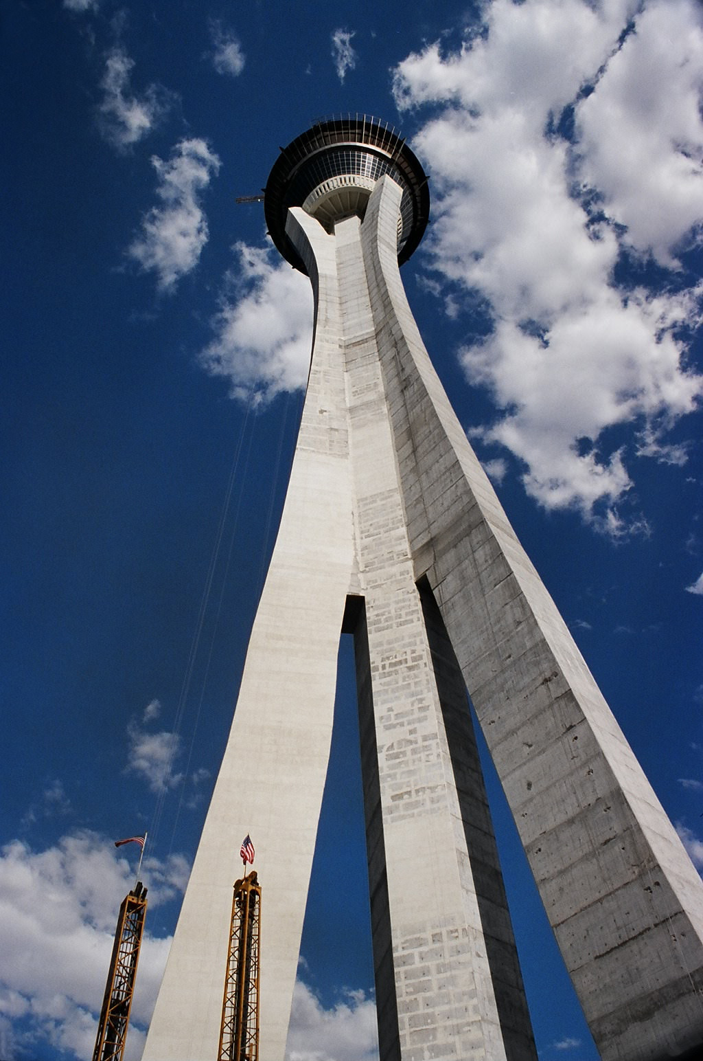 #64 Stratosphere during construction, September 1995.
