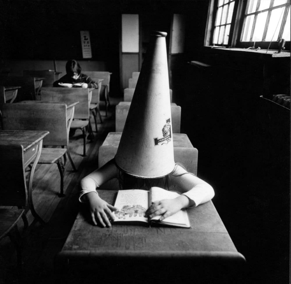 The Dream Collector: Photographer Recreated Childhood’s Nightmare From the 1960s Photography