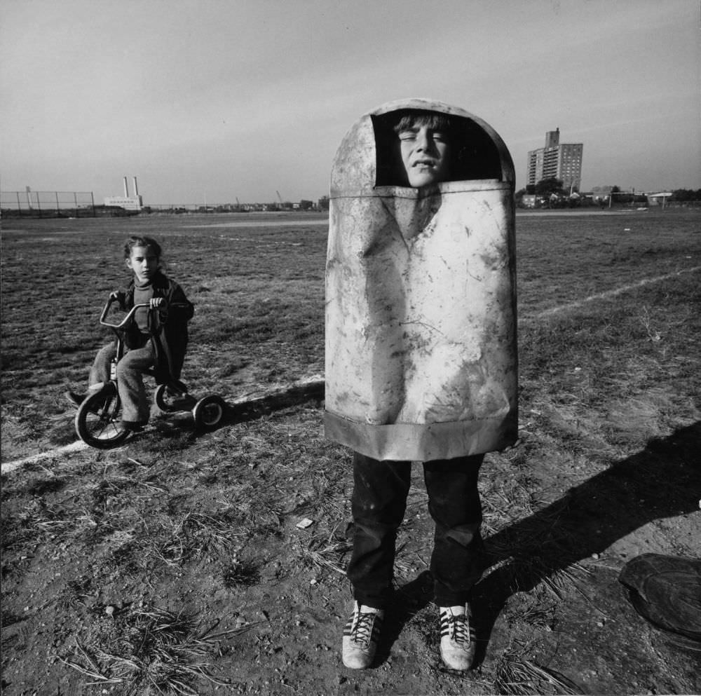 The Dream Collector: Photographer Recreated Childhood’s Nightmare From the 1960s Photography