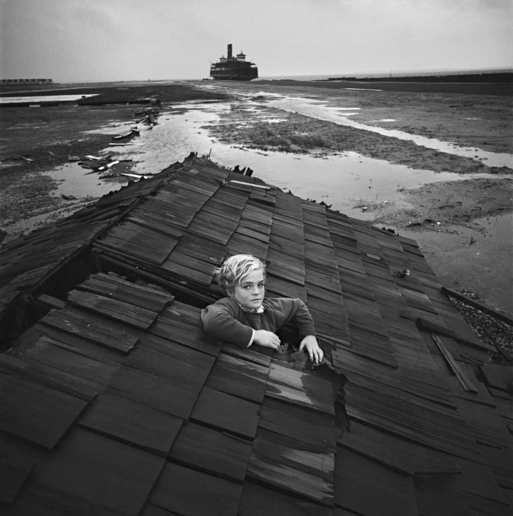 The Dream Collector: Photographer Recreated Childhood’s Nightmare From the 1960s Photography