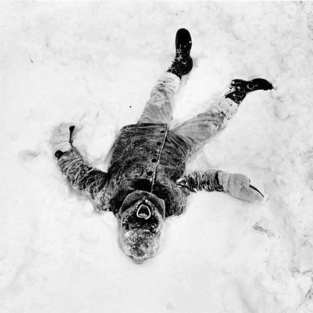 The Dream Collector: Photographer Recreated Childhood’s Nightmare From the 1960s Photography