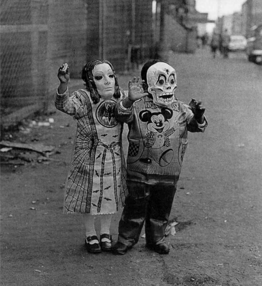 The Dream Collector: Photographer Recreated Childhood’s Nightmare From the 1960s Photography