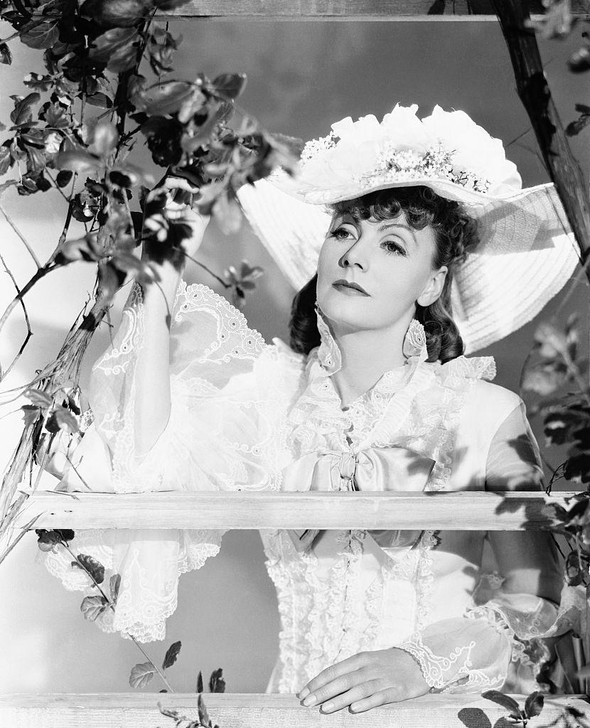 #14 Greta Garbo in Lacy Dress, 1935.
