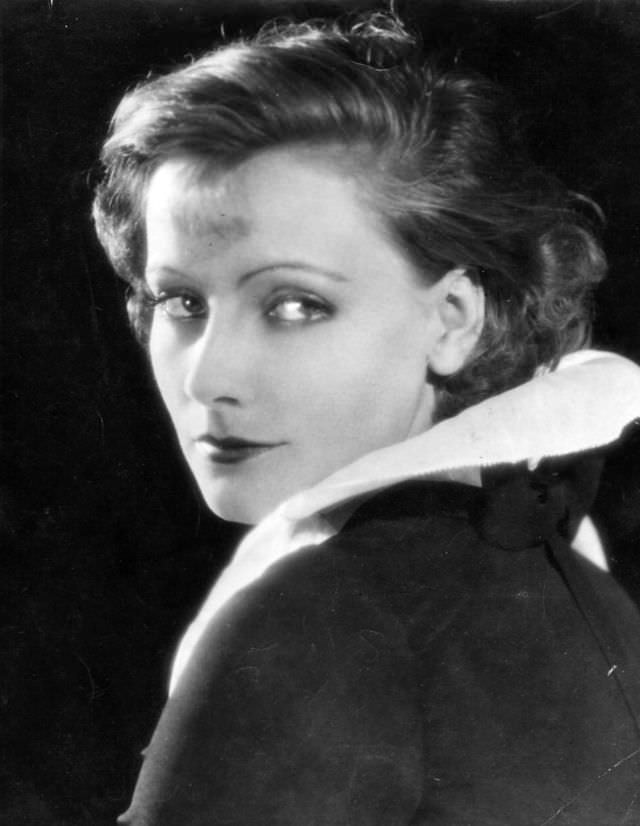 #53 Greta Garbo in a scene from the MGM film ‘Flesh and the Devil,’ 1926.
