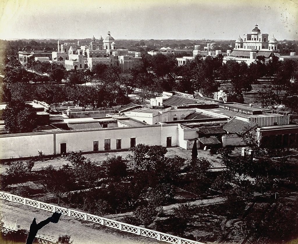 #32 View of the city of Lucknow, 1870s.
