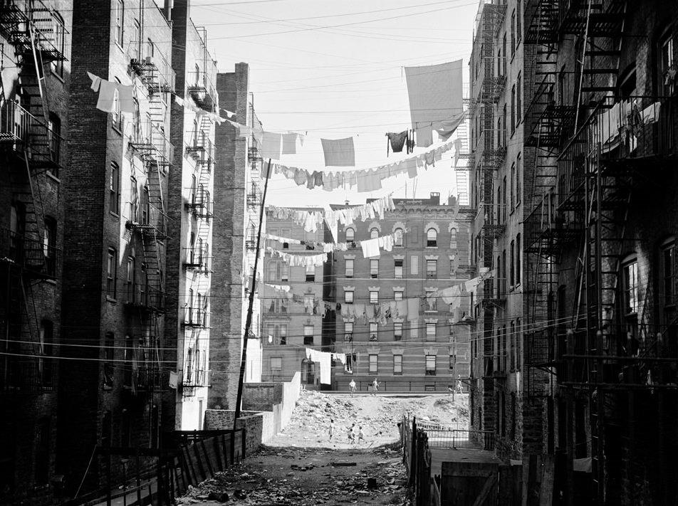 #5 Vacant Lot between Buildings at 148th St., 1939. (Museum of the City of New York)