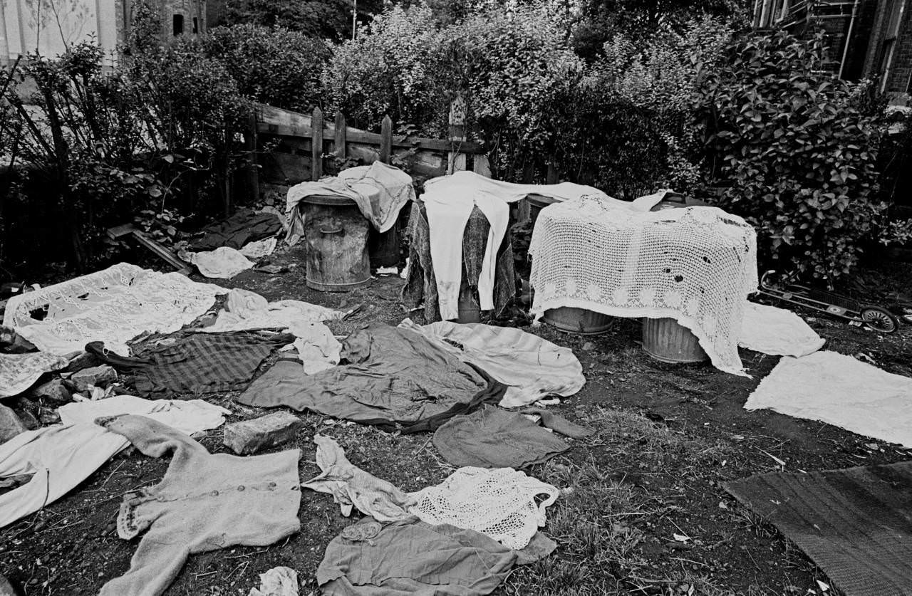 #6 Clothes drying in garden of Moss Side multi let 1969