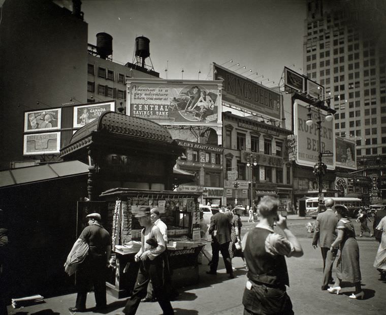 #18 Union Square, 14th Street and Broadway, Manhattan, 1936