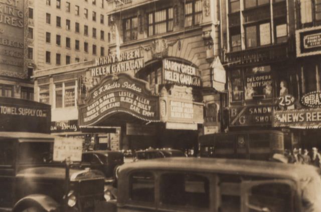 #32 Palace Theatre, NY, January 1932