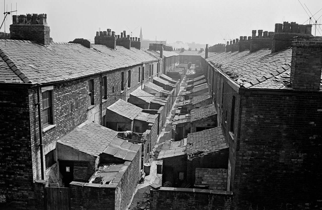 #13 Terraced house backs Salford 1970