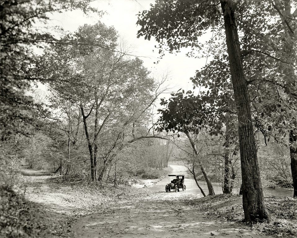 #25 The Fords, Rock Creek, zoo park. Washington, D.C., circa 1906.