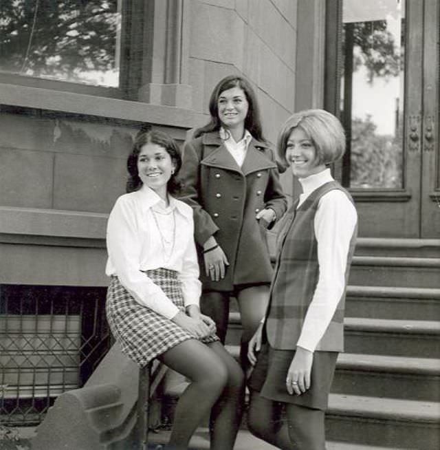 #35 Ellen Farrel (seated), Debbie Ambrose (center) and Pat Piacente