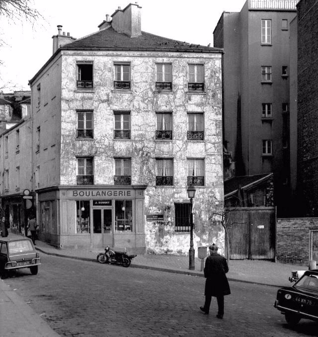 #19 Montmartre, Paris, 1971