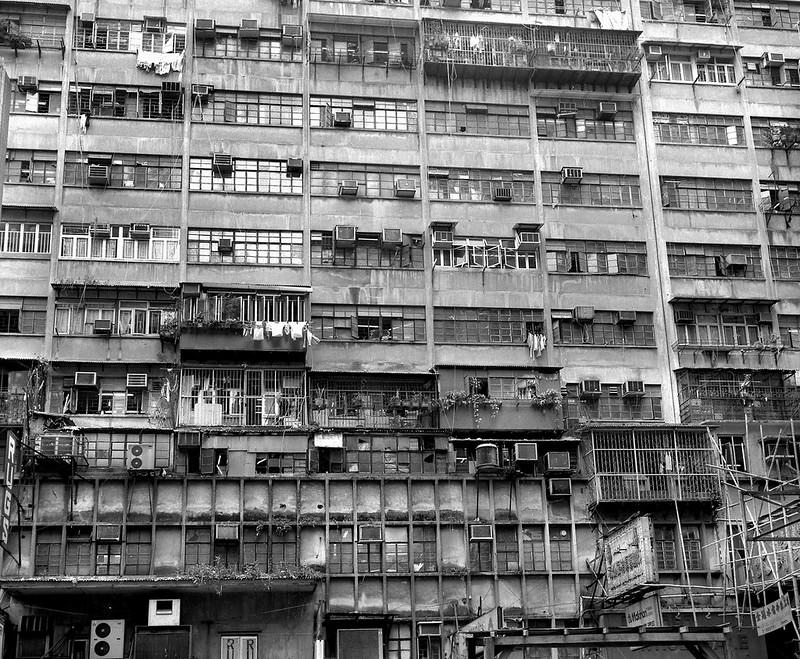 #26 High-rise residential housing, Kowloon. Hong Kong, 1986.