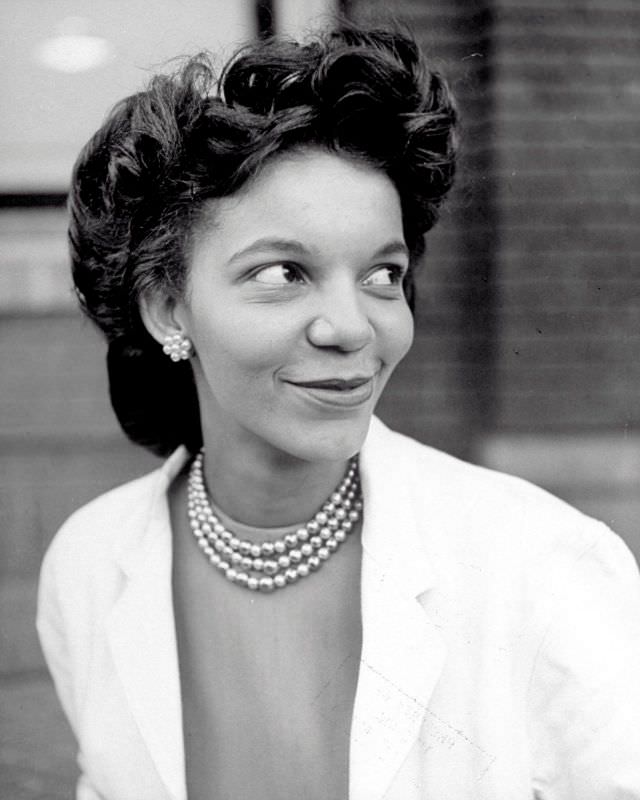 #10 Gloria Hixon, zoology teacher at Howard