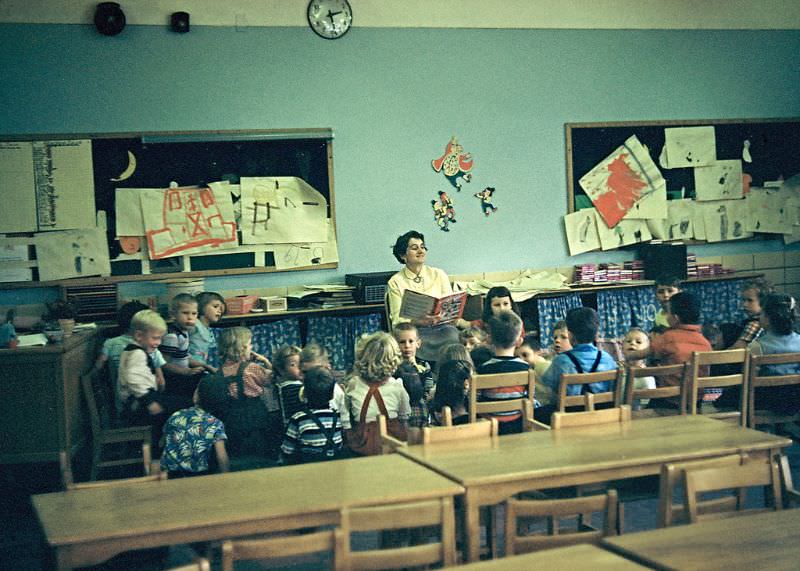 #51 Kindergarten class at Emerson school, Ohio. December 1954