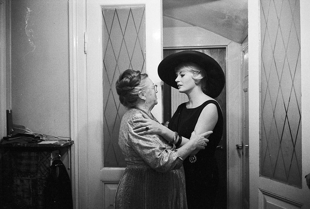 #68 Anita Ekberg with her mom in Sweden.