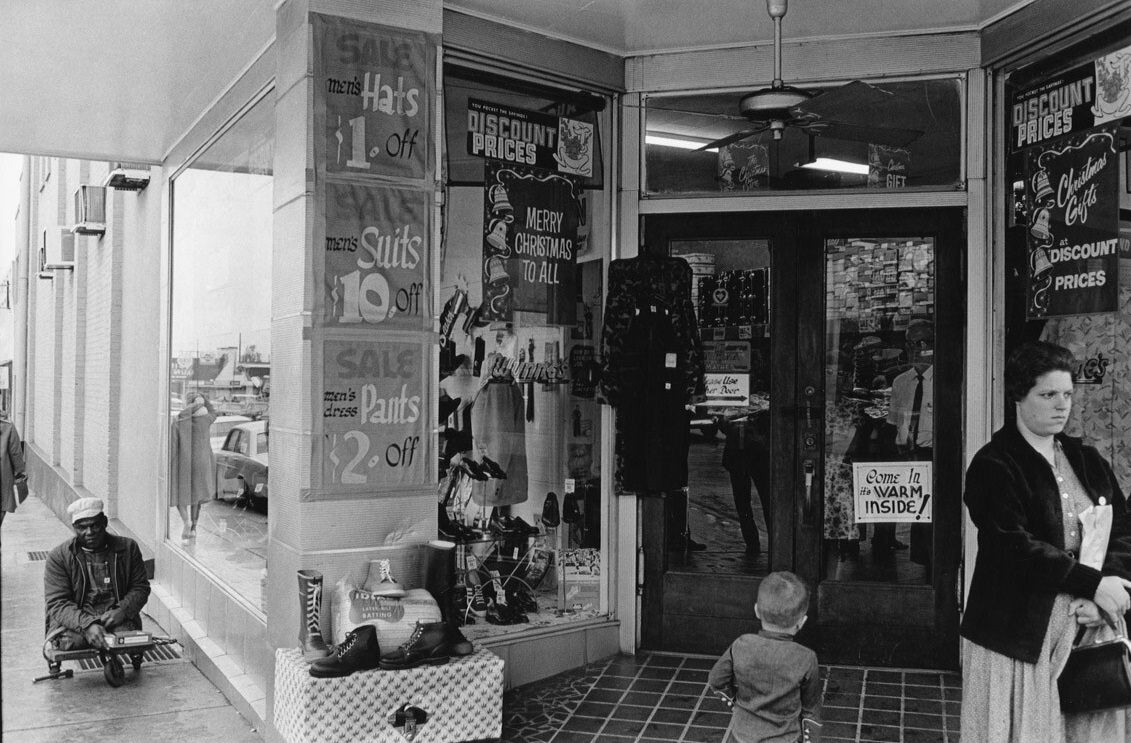 #9 Outside entrance to Wynn’s Department Store, 1968 Dec